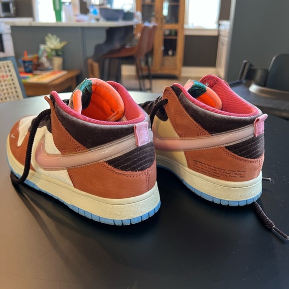 Nike x Social Status - Dunk Mid “Milk Chocolate” - Picture 4 of 12